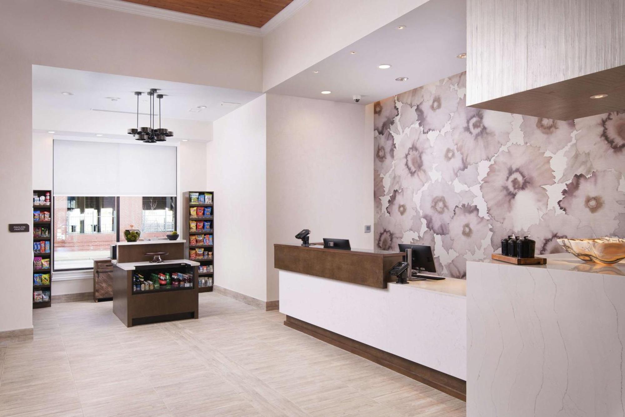 Hilton Garden Downtown Beale Street 4*