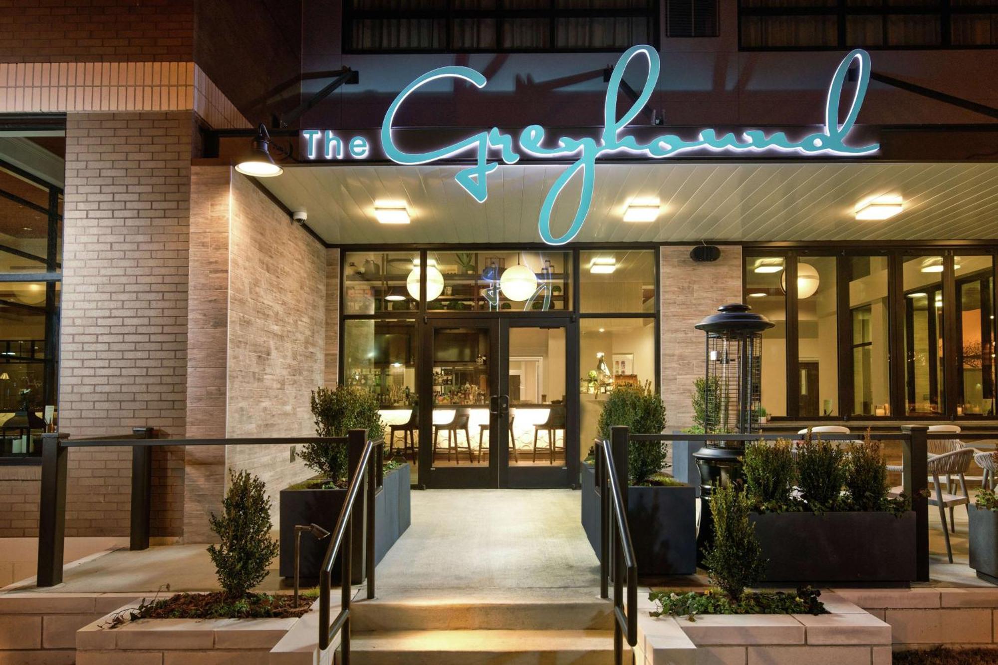 Hilton Garden Downtown Beale Street Hotel 4*
